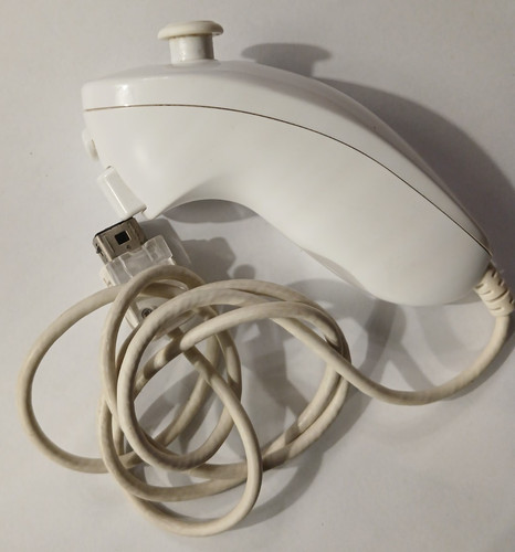 Nintendo wii controller - nintendo,